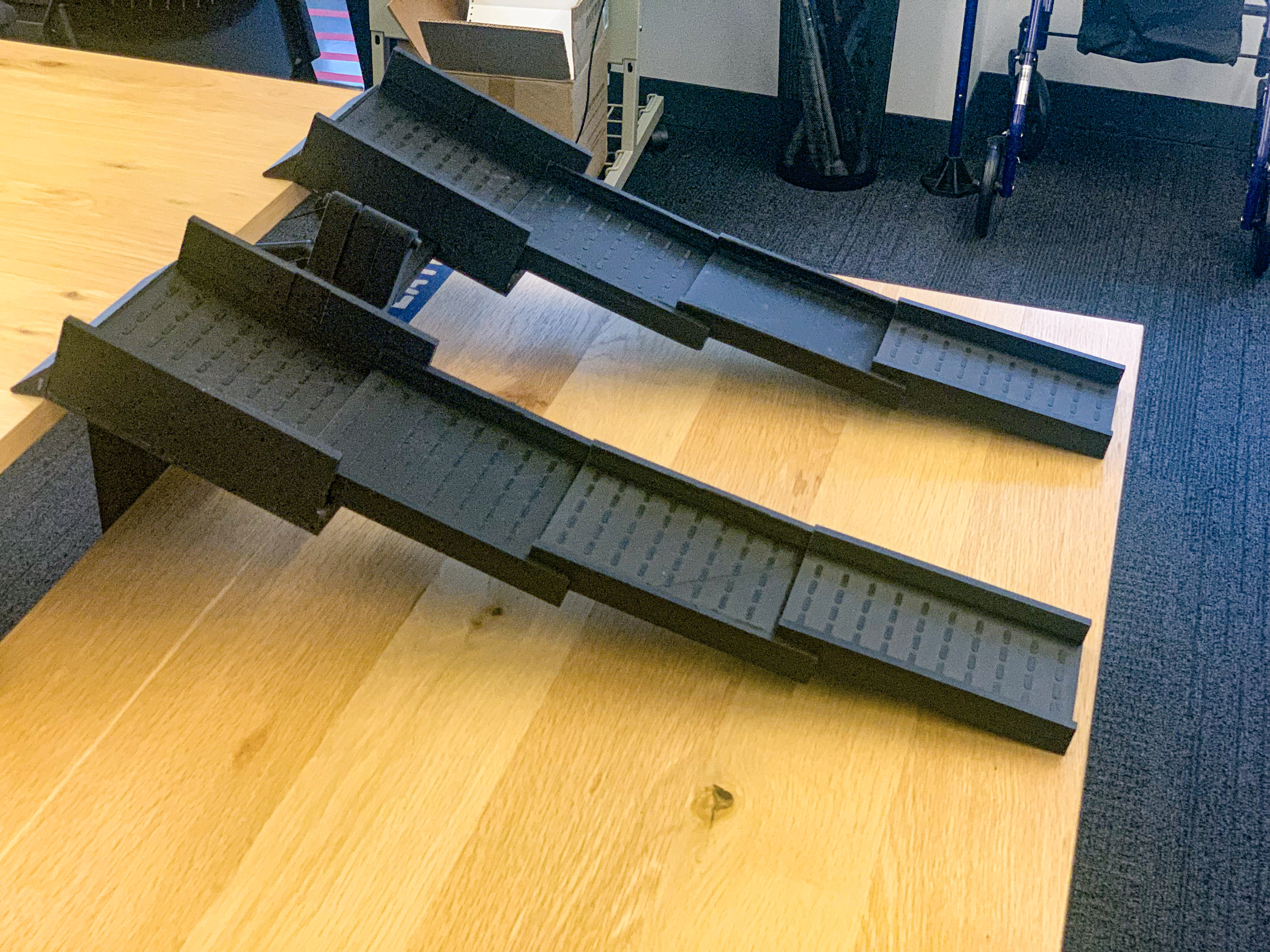 Portable ramp side view extended